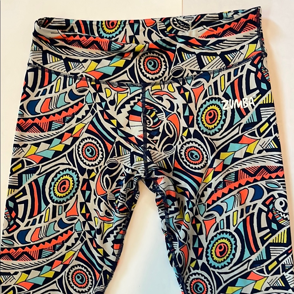 Zumba Fitness Multicolor Geometric Leggings woman’s size medium Zin instructor